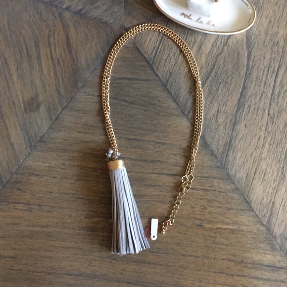 Leather tassle necklace - Picture 3 of 8